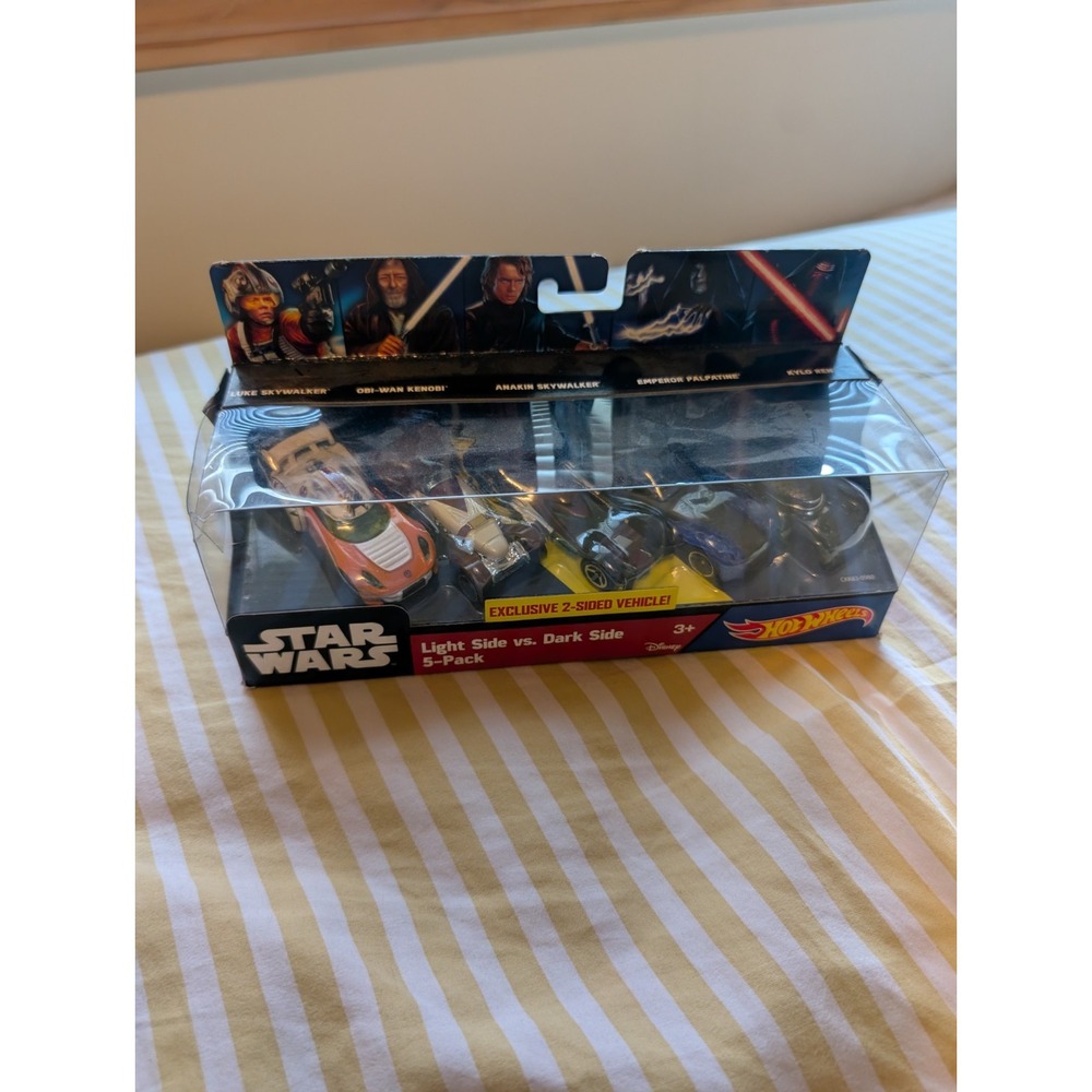 Hot Wheels Star Wars Light Side vs. Dark Side 5-Pack Diecast Car 1:64 Exclusive